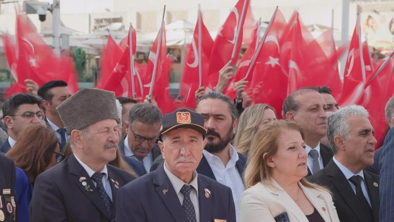 İstanbul’un kurtuluşunun 103’üncü yıldönümü Taksimde törenle kutlandı