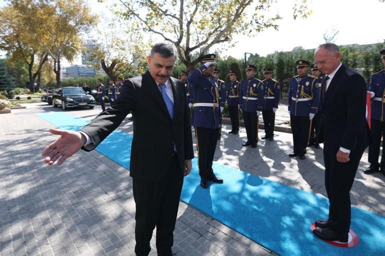 Bakan Çiftçi, Avusturyalı mevkidaşı Karner ile bir araya geldi