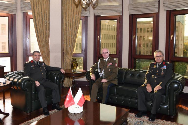 Genelkurmay Başkanı Bayraktaroğlu, Polonya Kara Kuvvetleri Müfettişi Tümgeneral Fajkowskiyi kabul etti