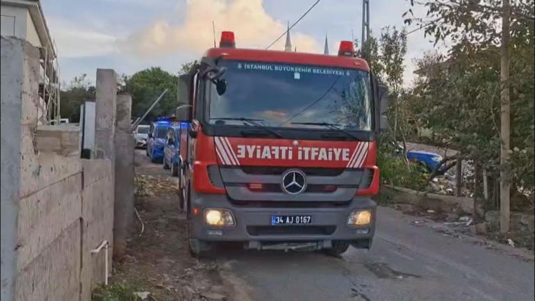 Çekmeköyde toprak kayması; göçük altında kalan işçi yaralandı