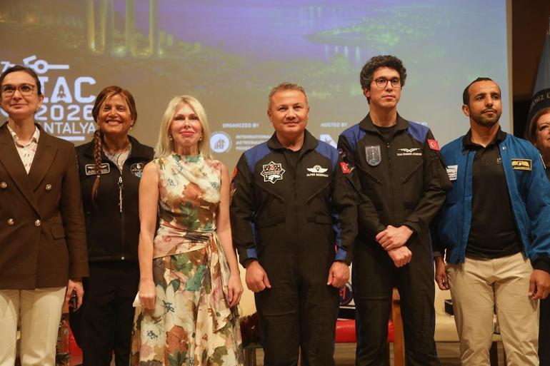 Uzaydan Antalya’ya; 11 astronot AÜ’de gençlerle buluştu