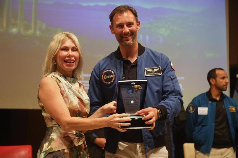 Uzaydan Antalya’ya; 11 astronot AÜ’de gençlerle buluştu