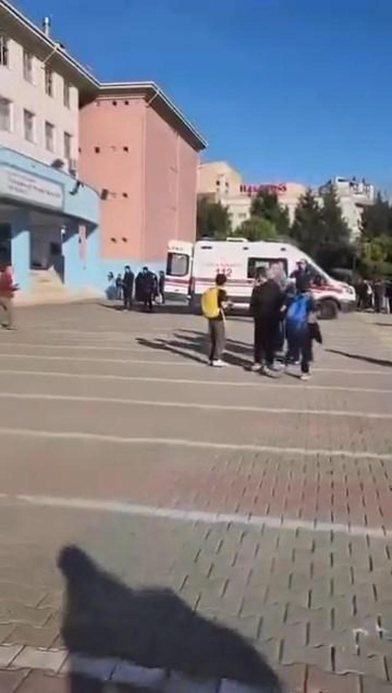 Başakşehirde 1 öğrencinin hayatını kaybettiği okuldaki kavgaya ilişkin 3 şüpheli tutuklandı