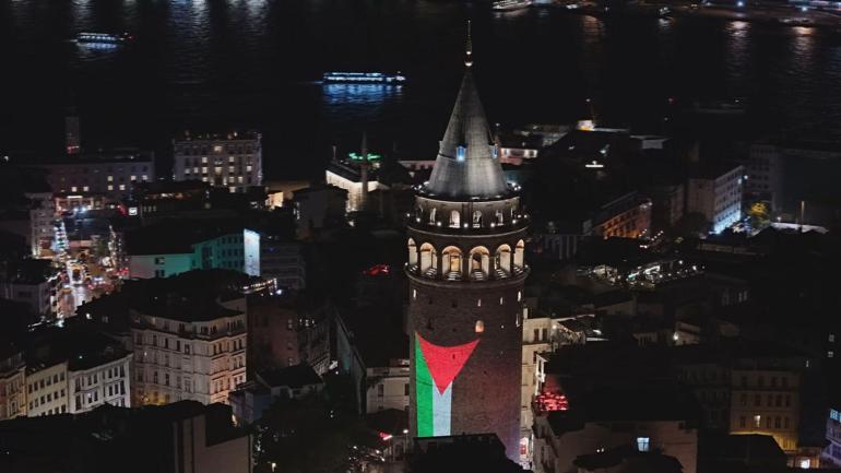 Galata Kulesi Filistin bayrağıyla ışıklandırıldı