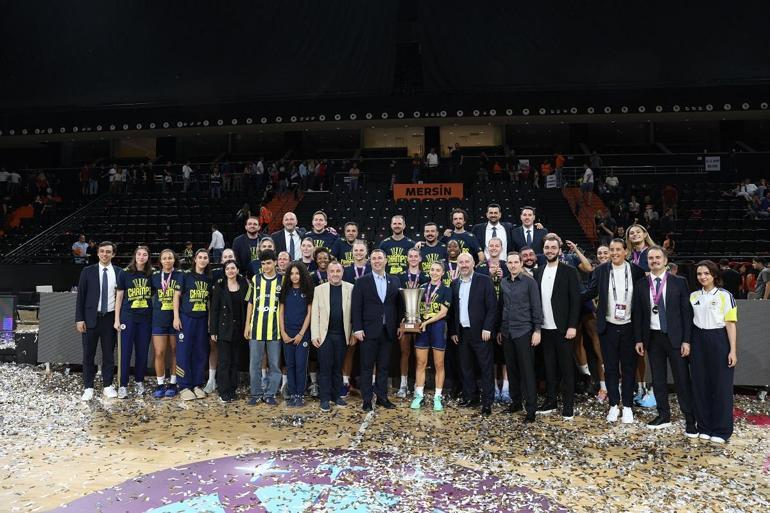 Şampiyon Fenerbahçe Tarfin, kupasını aldı