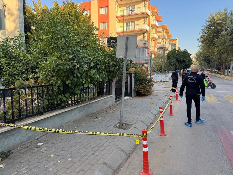 Eski eşini tabancayla öldürüp, kendi yaşamına son verdi
