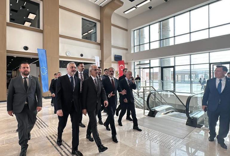 Bakan Uraloğlu: Halkalı-Kapıkule yolcu seyahat süresi 4 saatten 1,5 saate düşecek