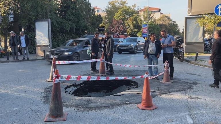 Beşiktaşta yolda çökme meydana geldi