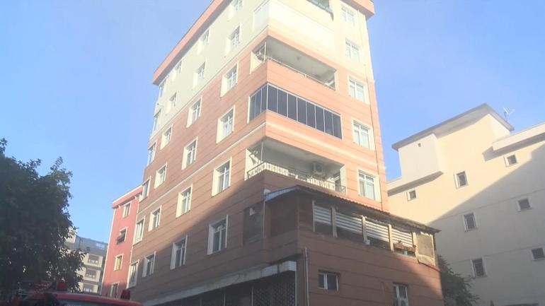 Maltepe’de 3 katı çöken binanın çevresindeki 2 bina mühürlendi