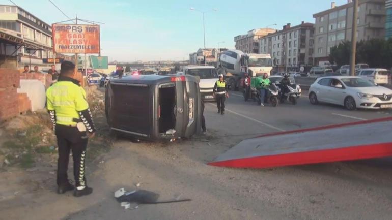 Silivride 4 aracın karıştığı zincirleme kaza kamerada: 3 yaralı