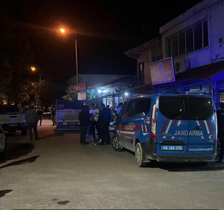 Akrabalarının kavgasını ayırırken kuzeni tarafından vurulan polis öldü