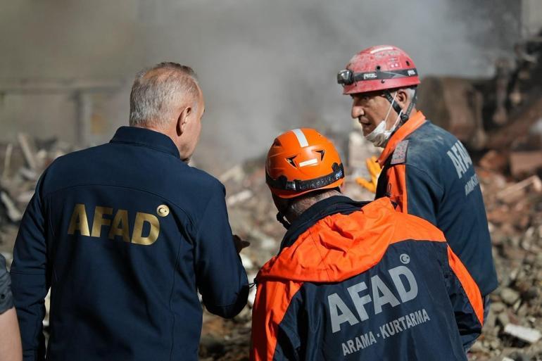 AFAD Başkanı Pehlivan, Maltepede çöken binada incelemelerde bulundu