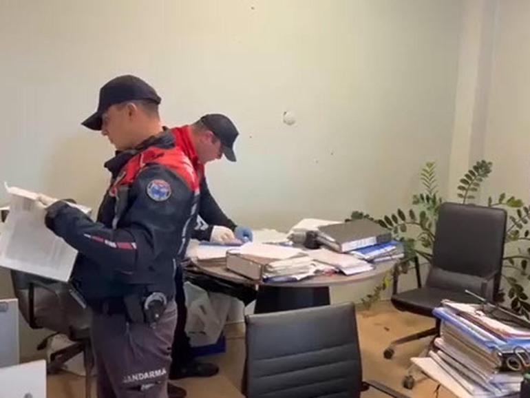 Çeşme Belediyesine operasyonda şüpheliler adliyede