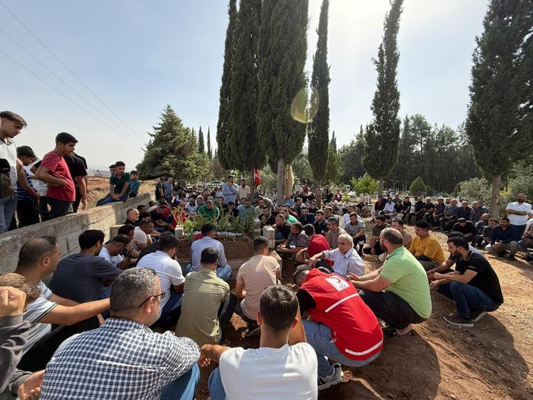 Batan gemide ölen Saliha Miray, aynı kazada hayatını kaybeden kardeşinin yanına defnedildi