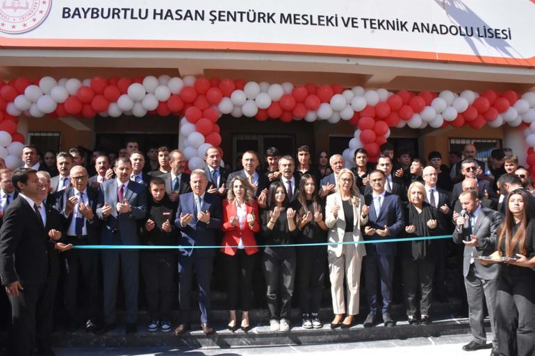 Bakan Tekin: 600 bin derslik inşa ettik