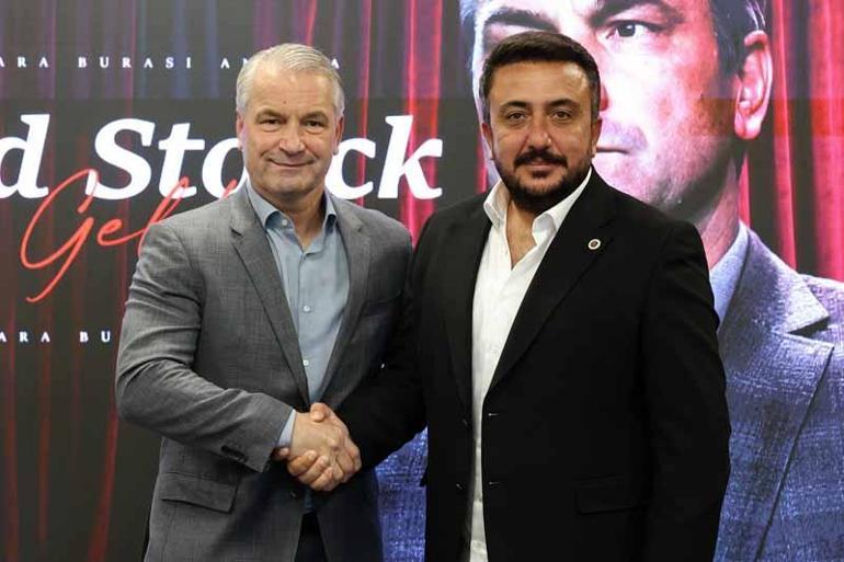 Gençlerbirliği, Alman teknik adam Bernd Storck ile anlaştı