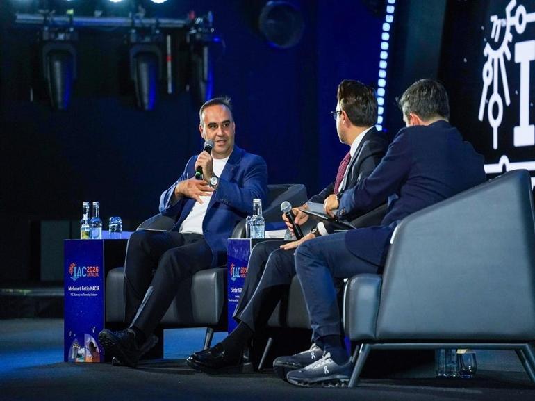 Bakan Kacır: Türkiye artık kendi roketiyle kendi uydusunu uzaya gönderen bir ülke haline gelecek