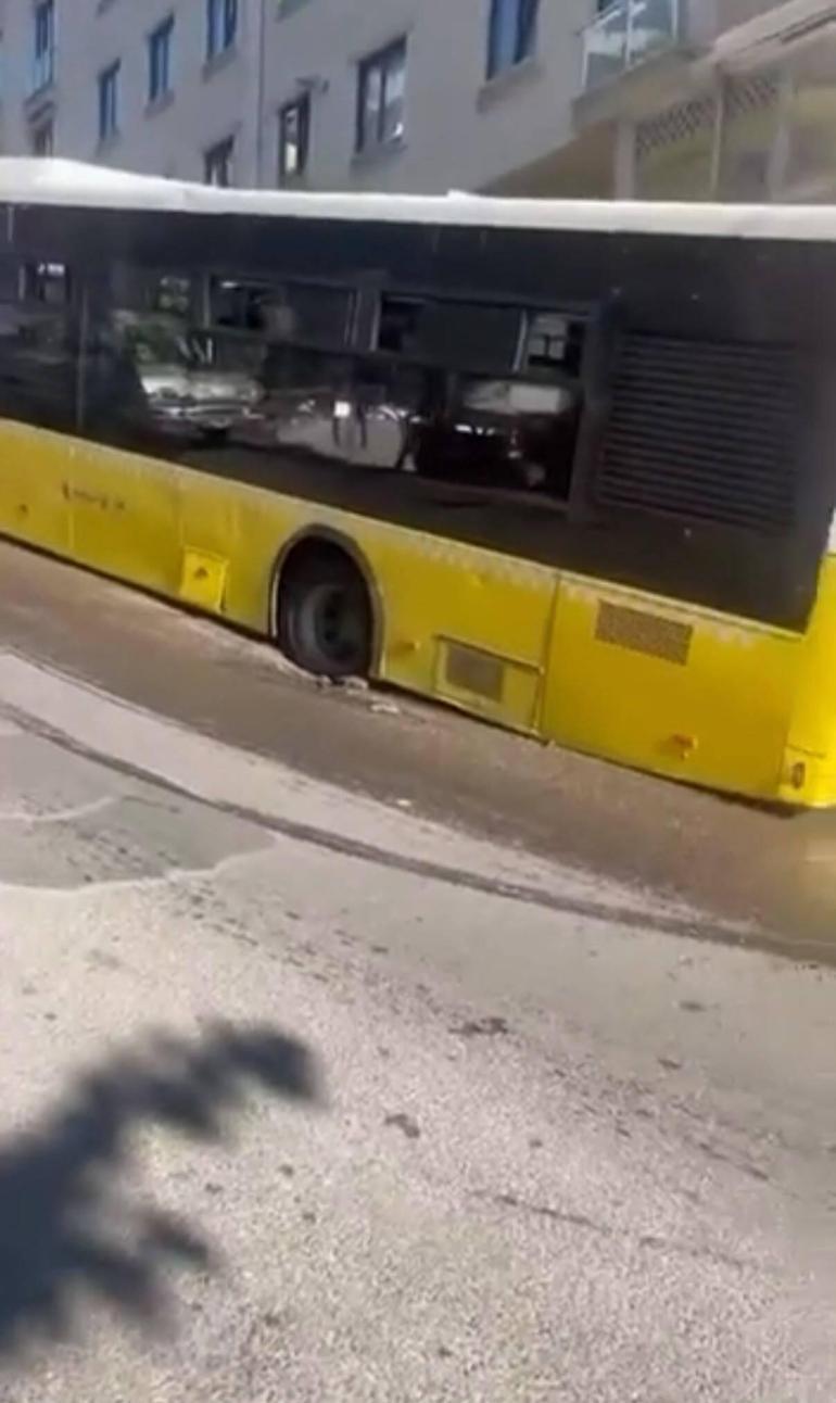 Maltepe’de asfalt çöktü; İETT otobüsü çukura düştü