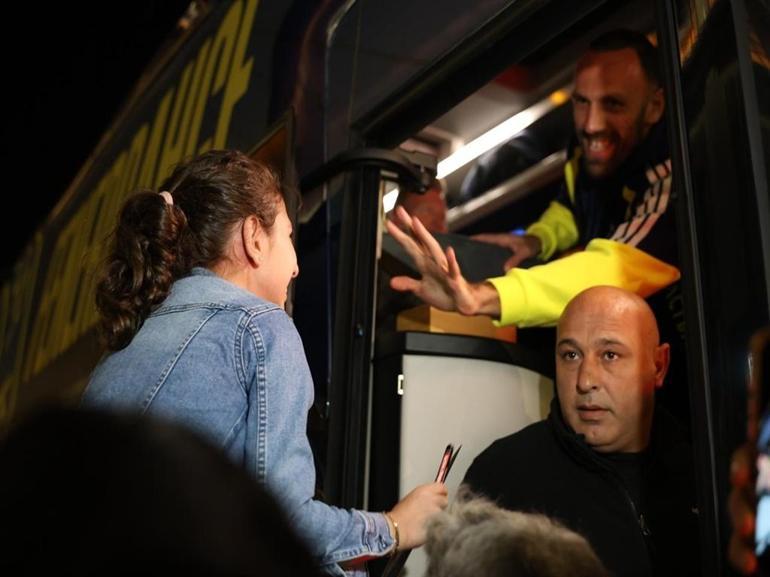 Fenerbahçe kafilesi, Rize’ye geldi