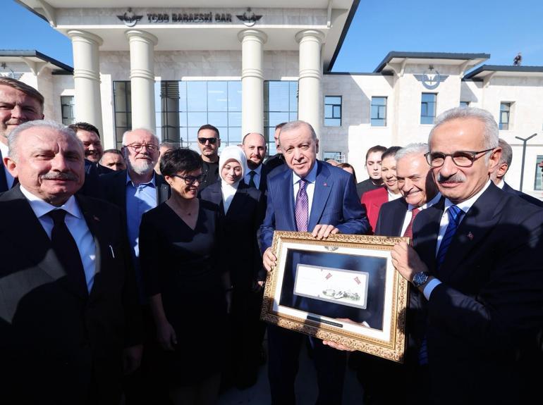 Bakan Uraloğlu: “Hızlı tren ağımızı Çerkezköy-Kapıkule hızlı tren hattımızla birlikte 2 bin 604 kilometreye yükselttik