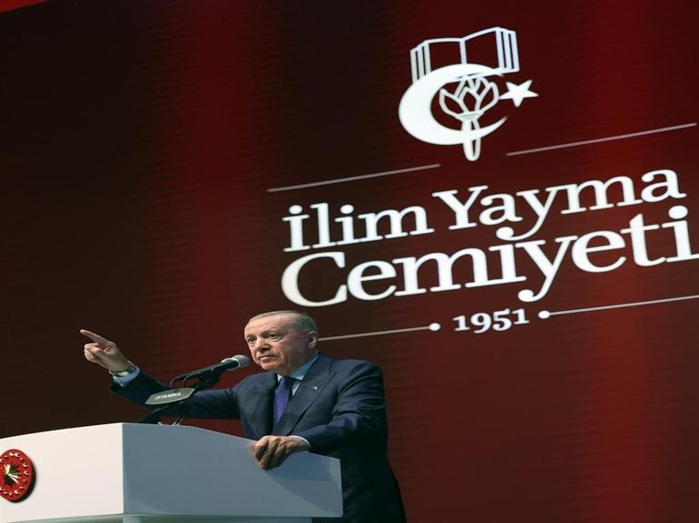 Cumhurbaşkanı Erdoğan: Tekno-oligarkların hedef kitlesini gençlerimiz oluşturuyor