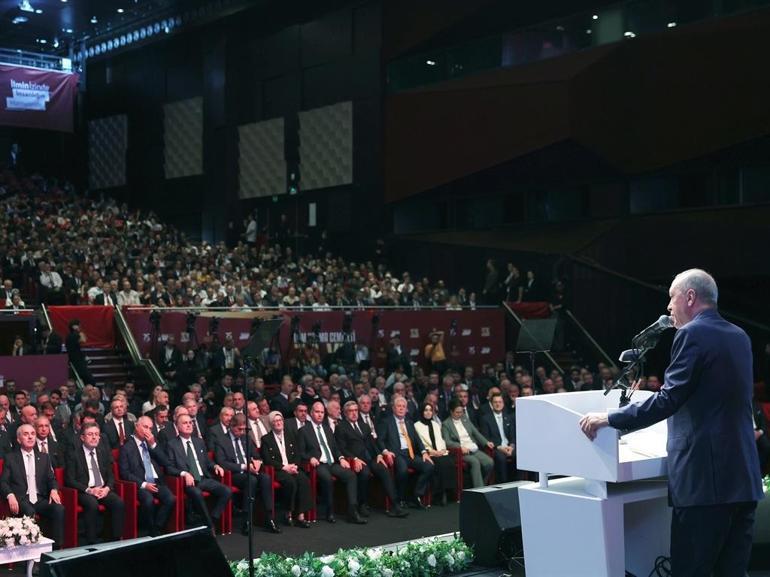 Cumhurbaşkanı Erdoğan: Tekno-oligarkların hedef kitlesini gençlerimiz oluşturuyor