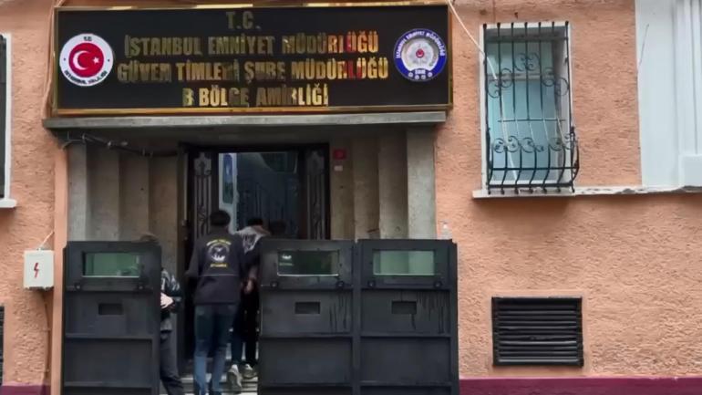 Gezi Parkı’nda uyuyan kişinin cep telefonunu sürünerek çaldı; metroda yakalandı