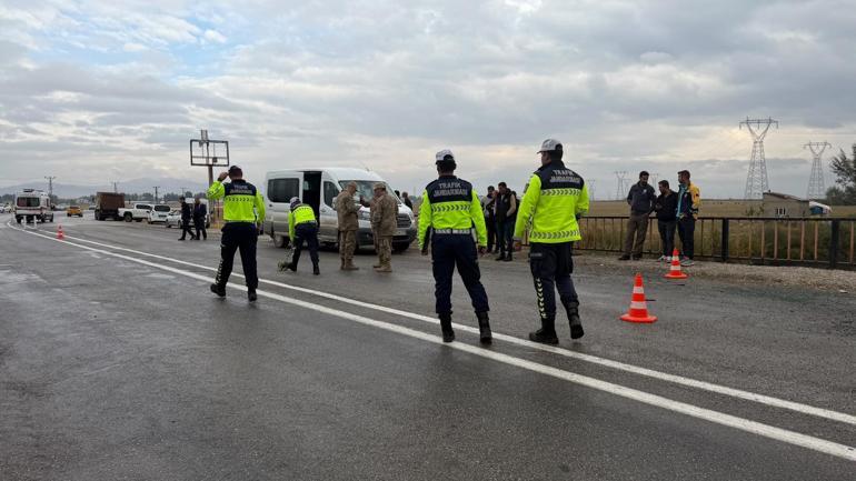 Öğrenci servisi devrildi; 12 yaralı