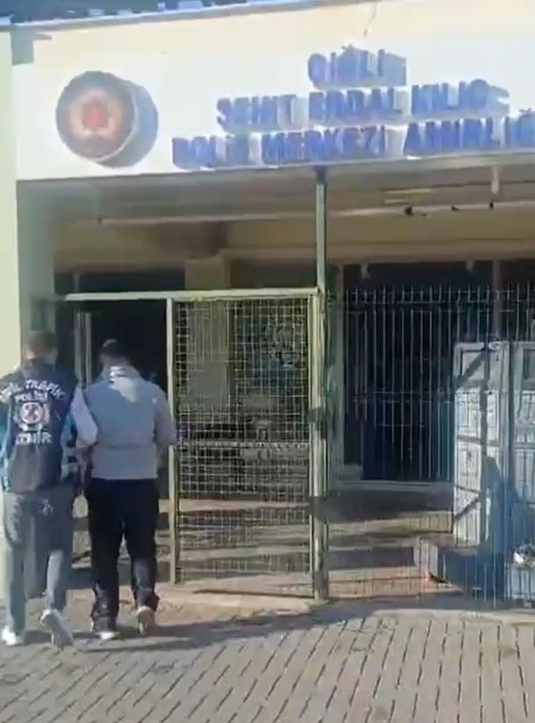 Trafikte tartıştığı kişinin otomobilini tekmeledi, 180 bin lira ceza uygulandı