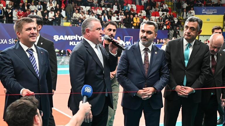 Bakan Bak, Kırıkkalede Yeni Spor Kompleksinin açılışını gerçekleştirdi