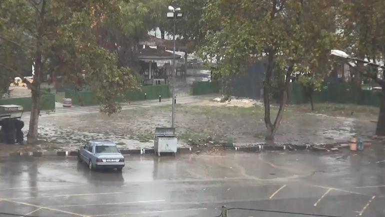 Silivride sağanak etkili oluyor