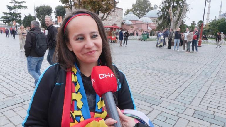 Barcelona taraftarları Sultanahmet Meydanında toplandı