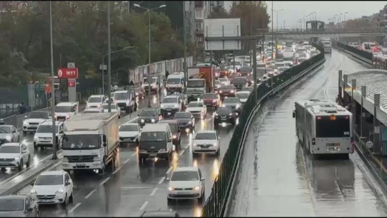 İstanbulda trafik yoğunluğu yüzde 89a ulaştı