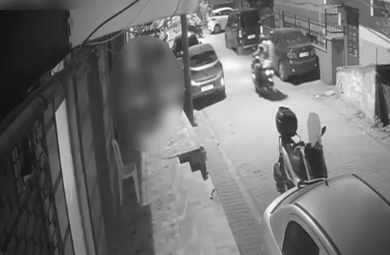 Küçükçekmecede cinayet anı kamerada; 2 şüpheli yakalandı