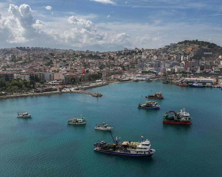 Kruvaziyerler ile balıkçı tekneleri dronla görüntülendi
