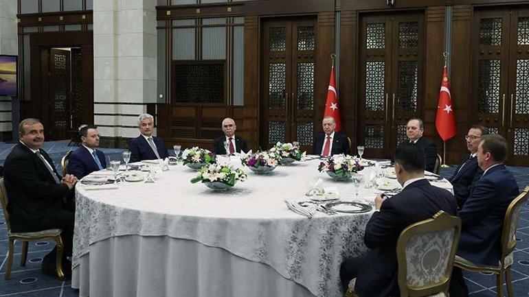 Cumhurbaşkanı Erdoğan, yüksek mahkeme başkanlarıyla yemekte bir araya geldi