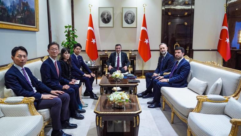 Cumhurbaşkanı Yardımcısı Yılmaz, Japonya Devlet Bakanı Nakasone ile görüştü