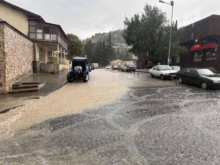 Tokat’ta sağanak etkili oldu