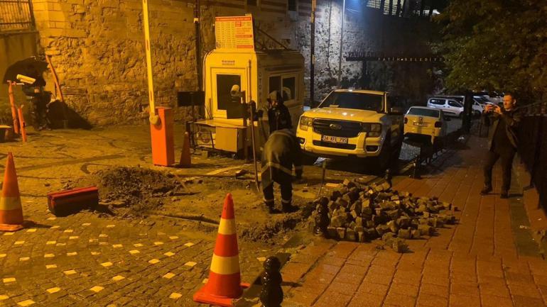 Fatihte su birikintisinde elektrik akımına kapılan çocuk hayatını kaybetti