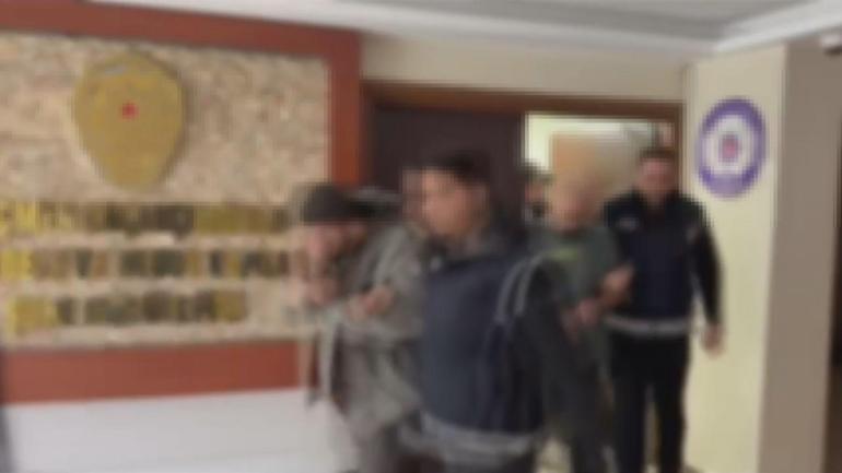 Fatih’te göçmen kaçakçılığı ve resmi belgede sahtecilik operasyonu: 2 tutuklama