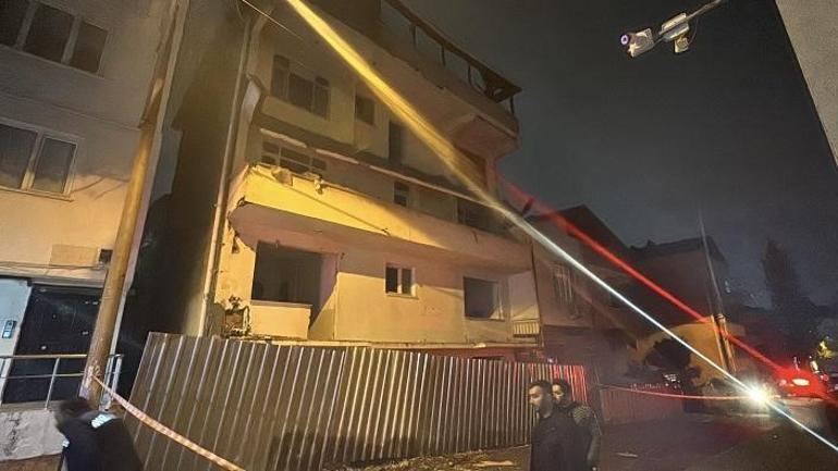 Boşaltılan binada balkon çöktü, sokak giriş-çıkışa kapatıldı