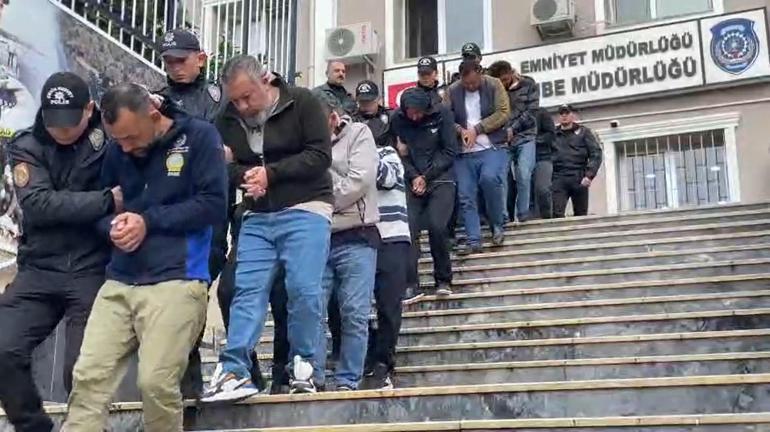 İstanbulda Change otomobil operasyonunda gözaltına alınan 22 şüpheli adliyeye sevk edildi