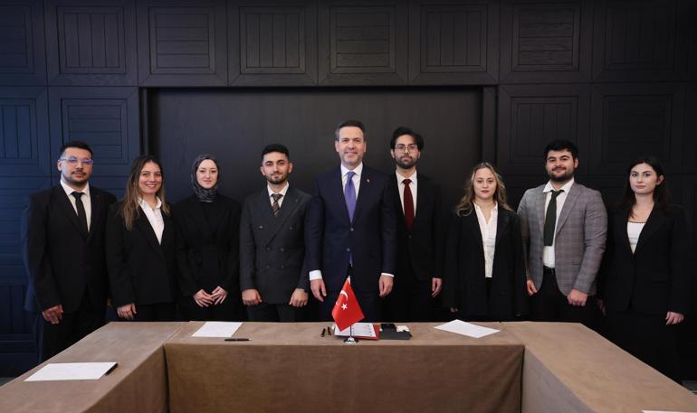 Enerji ve Tabii Kaynaklar Bakanı Bayraktar, Rusyada