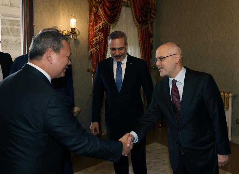 Cumhurbaşkanı Erdoğan, Kamboçya Başbakanı Maneti kabul etti