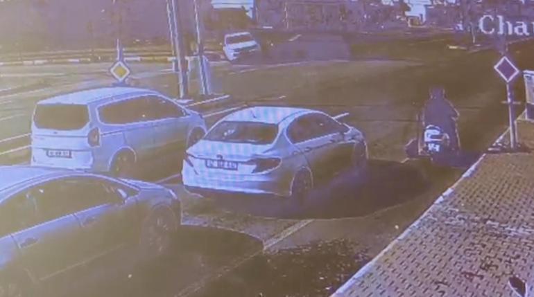 Hafif ticari araçla otomobil çarpıştı; 1’i bebek 3 yaralı