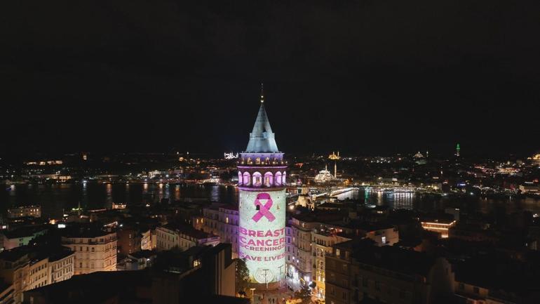 Galata Kulesi Meme Kanseri Farkındalık Ayı kapsamında pembe ışıklarla aydınlatıldı