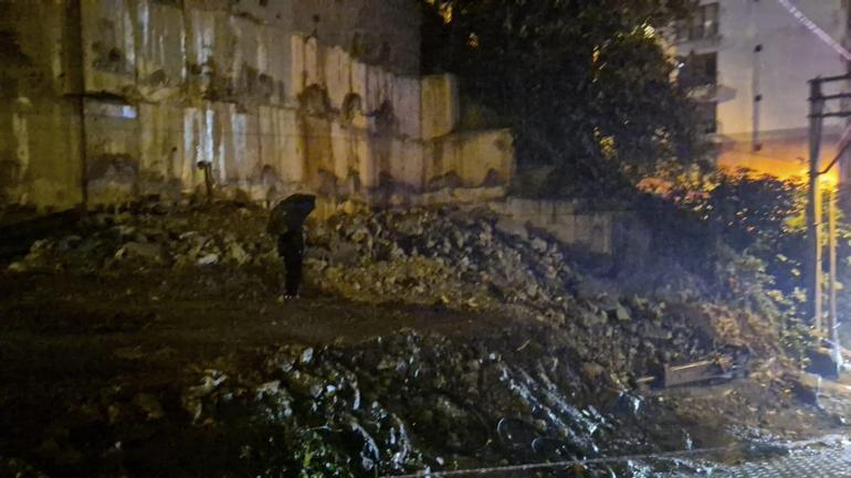 Zonguldakta yağış nedeniyle evin duvarı çöktü