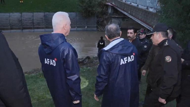Vali Gül: Ayazağada bu akşam ve yarın itibarıyla yıkımlarımızın tamamını gerçekleştireceğiz