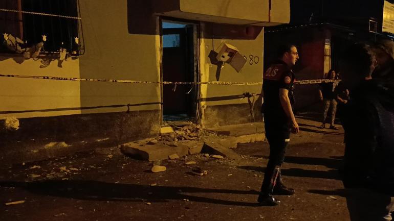 Adana’da bir eve el yapımı patlayıcı atıldı