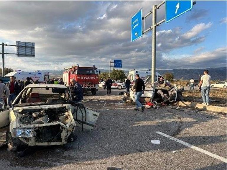 Çorumda iki otomobil çarpıştı: 7 yaralı